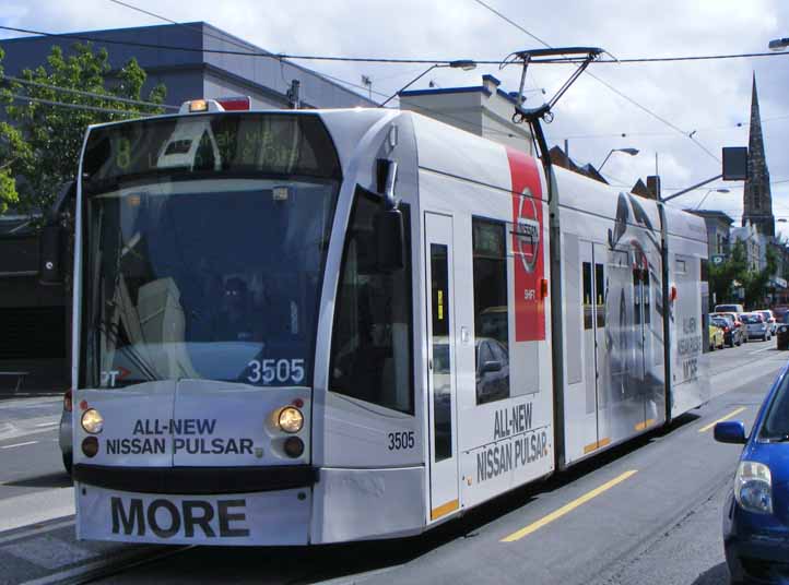 Yarra Trams Combino Nissan Pulsar 3505